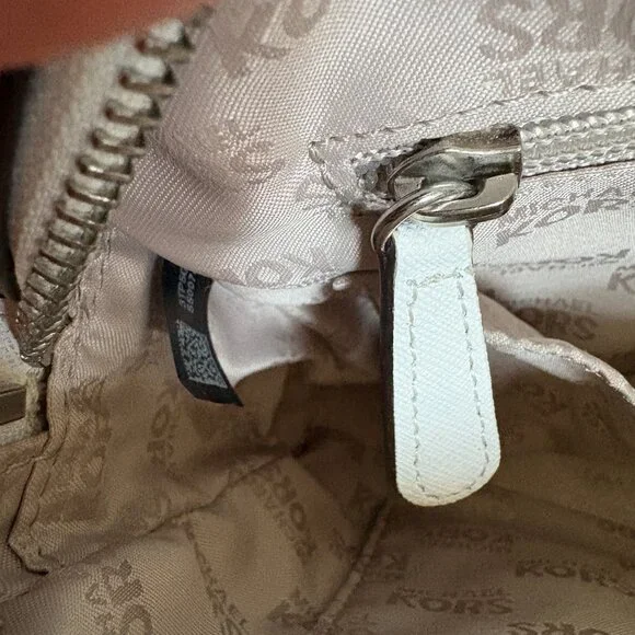 MICHAEL KORS MK GEORGIA MEDIUM MESSENGER CROSSBODY LEATHER BAG OFF WHITE - Picture 8 of 14